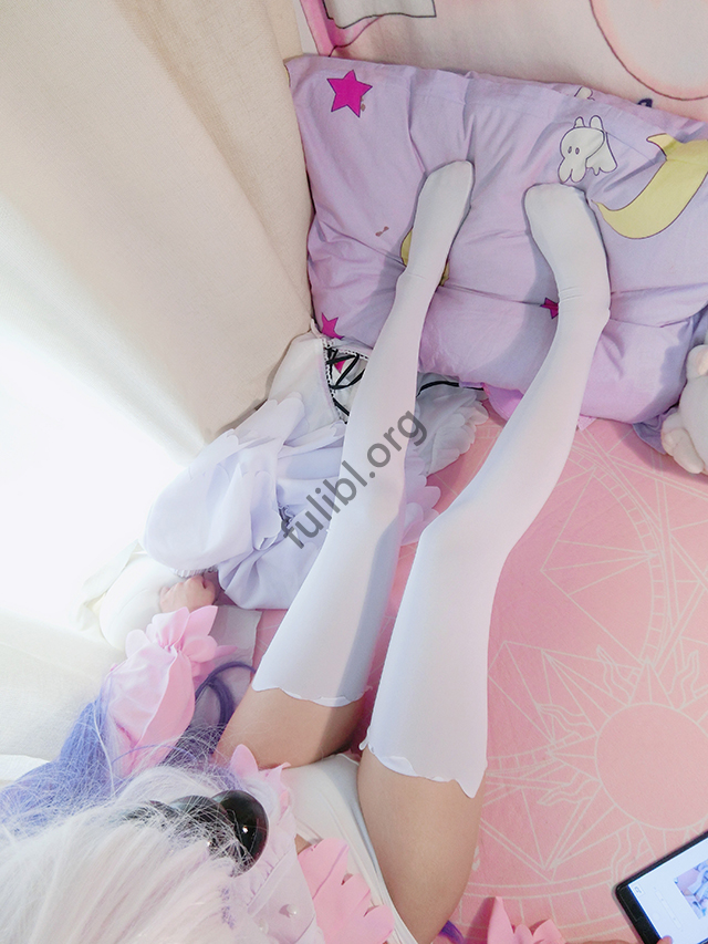 首发 微博福利姬@饲育系少女Y VIP图包之康纳COS[64P+4V/226M]