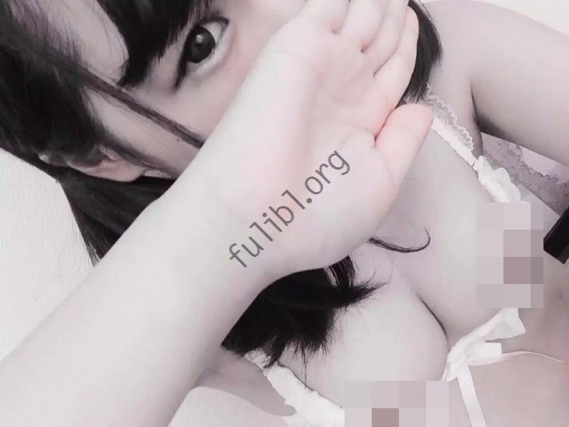 高中教室露出狂魔@茄子がママ 大尺度视图合集[68P+15GIF+21V/182M]