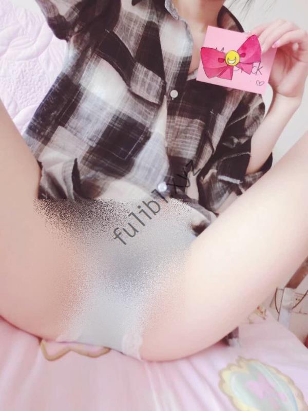 微博福利姬@萌小兔（已确定是盗图）VIP视频之黑丝电动牙刷自慰高潮无修正原版[1V/407M]