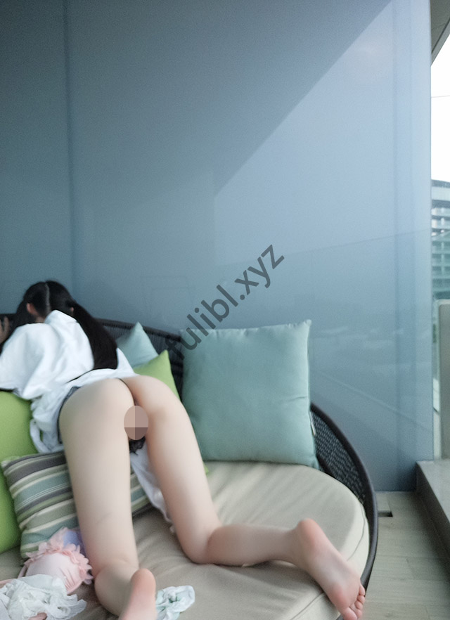 微博福利姬@我是你可爱的小猫 VIP图包-景区+珍珠 [11P+2V/152M]