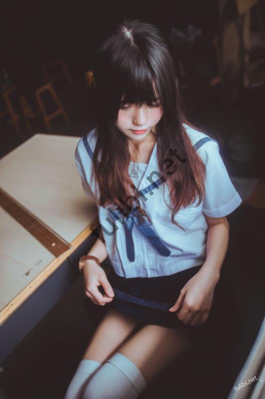 高颜值coser@桜桃喵电子写真 - 蓝白水手服[39P/305M]