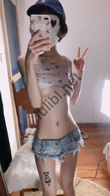 新人福利姬@小结巴 会员视图合集[235P+5V/1.17G]
