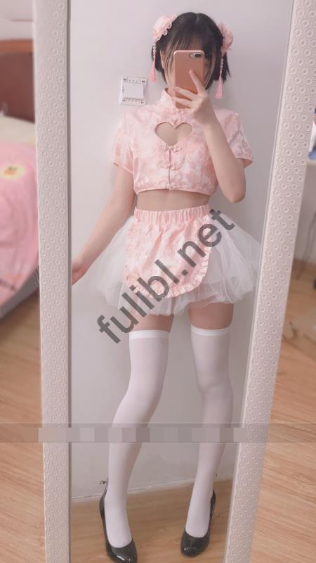 福利姬@一只肉酱阿 - 粉色露胸旗袍[14P+1V/191M]