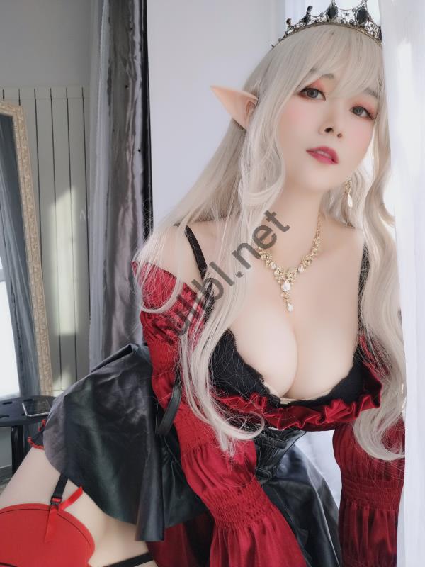 coser@白银81 - 皇家吸血鬼[50P+8V/453M]
