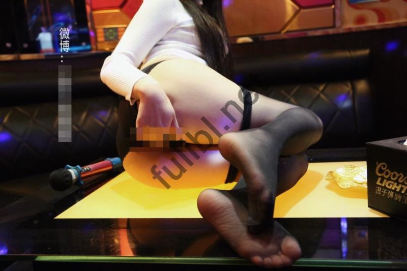白虎福利姬@小蔡头喵喵喵 - 双马尾高中生的KTV幻想[61P+1V/310M]